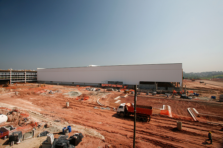 Construction site of a metal warehouse in the US dessert